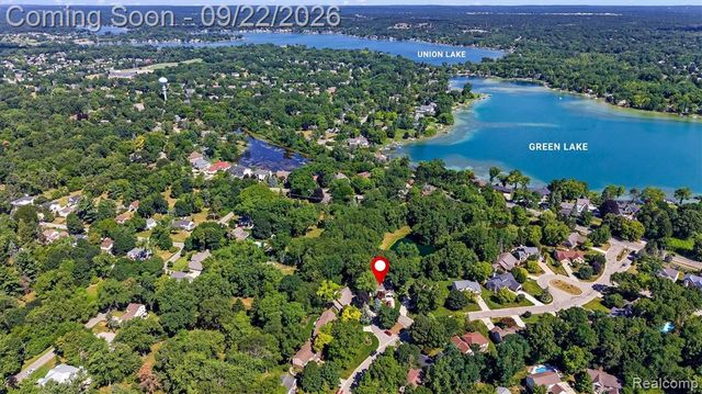 3188 Park Forest Drive, West Bloomfield, MI 48324