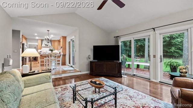 3188 Park Forest Drive, West Bloomfield, MI 48324