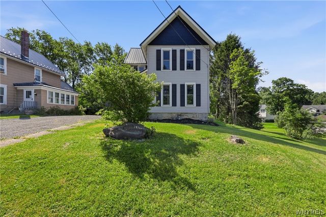 105 Garfield Street, Holland, NY 14080