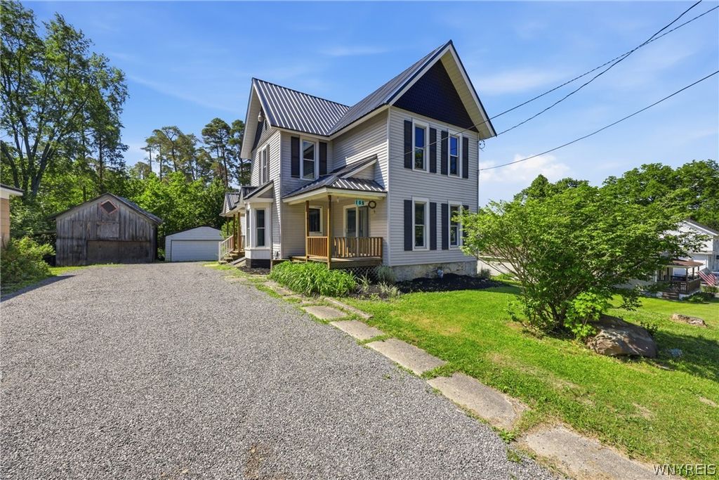 105 Garfield Street, Holland, NY 14080