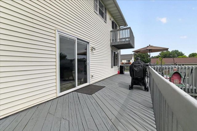 423 Sunset Drive, Poynette, WI 53955