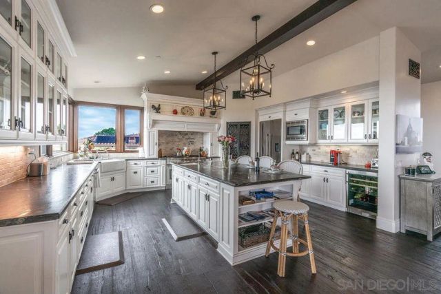 604 Camino de Orchidia, Encinitas, CA 92024