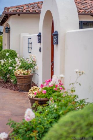 604 Camino de Orchidia, Encinitas, CA 92024