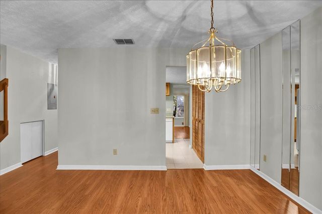 7905 LUXBURY PLACE, Tampa, FL 33614