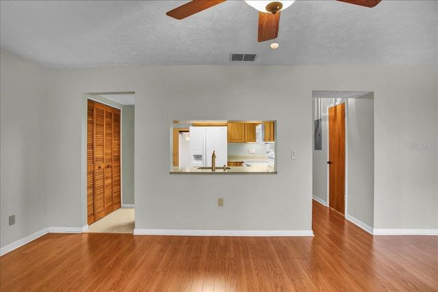 7905 LUXBURY PLACE, Tampa, FL 33614