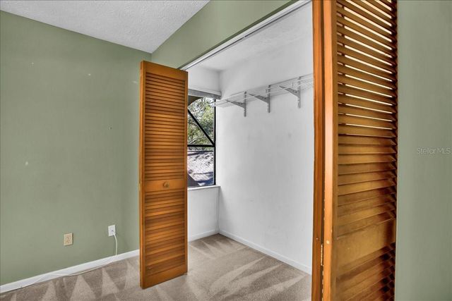 7905 LUXBURY PLACE, Tampa, FL 33614