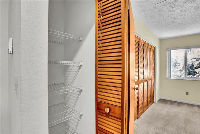 7905 LUXBURY PLACE, Tampa, FL 33614