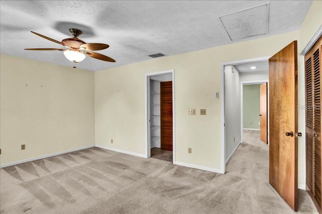 7905 LUXBURY PLACE, Tampa, FL 33614