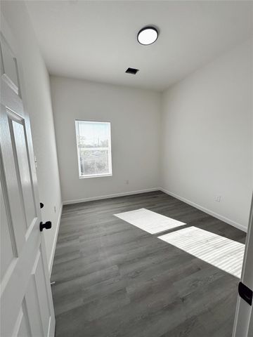 318 Tennessee Street, Houston, TX 77029