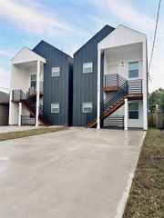 318 Tennessee Street, Houston, TX 77029