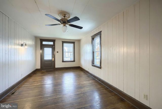 52 S 3RD ST, Mount Wolf, PA 17347