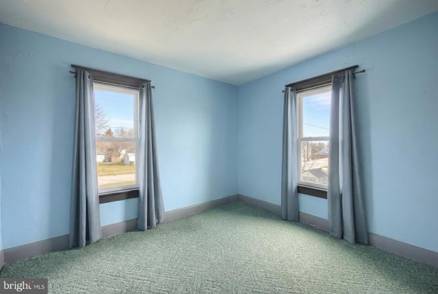 52 S 3RD ST, Mount Wolf, PA 17347