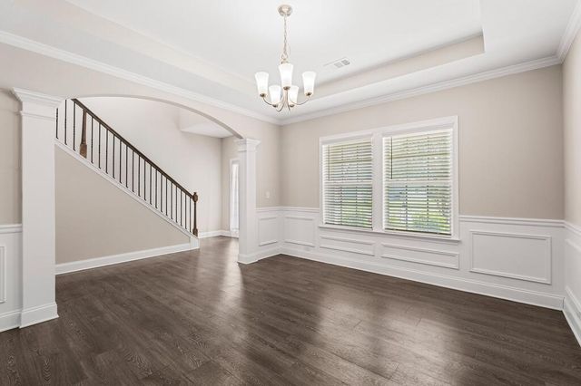 314 Red Oak Place, Smiths Station, AL 36877