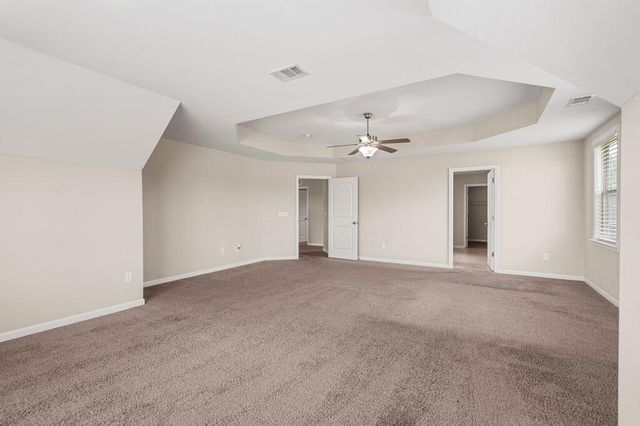 314 Red Oak Place, Smiths Station, AL 36877