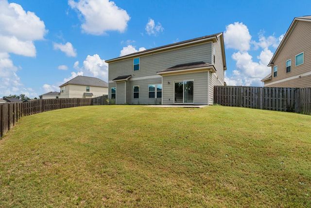 314 Red Oak Place, Smiths Station, AL 36877