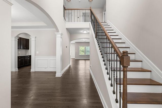 314 Red Oak Place, Smiths Station, AL 36877