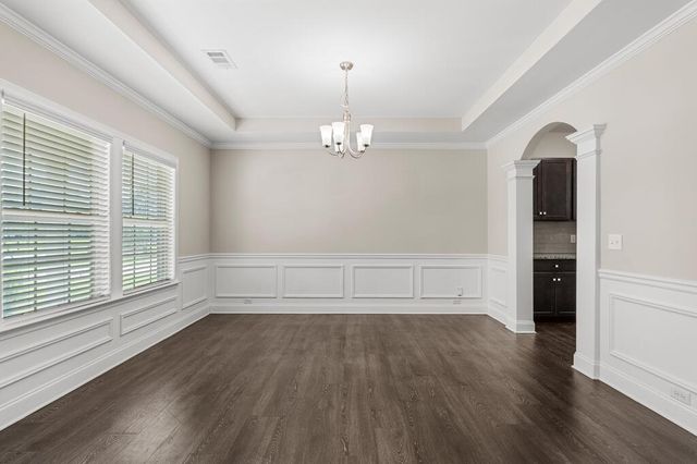 314 Red Oak Place, Smiths Station, AL 36877