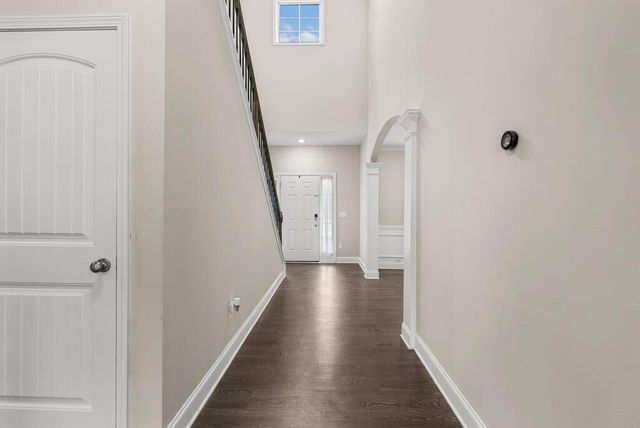 314 Red Oak Place, Smiths Station, AL 36877