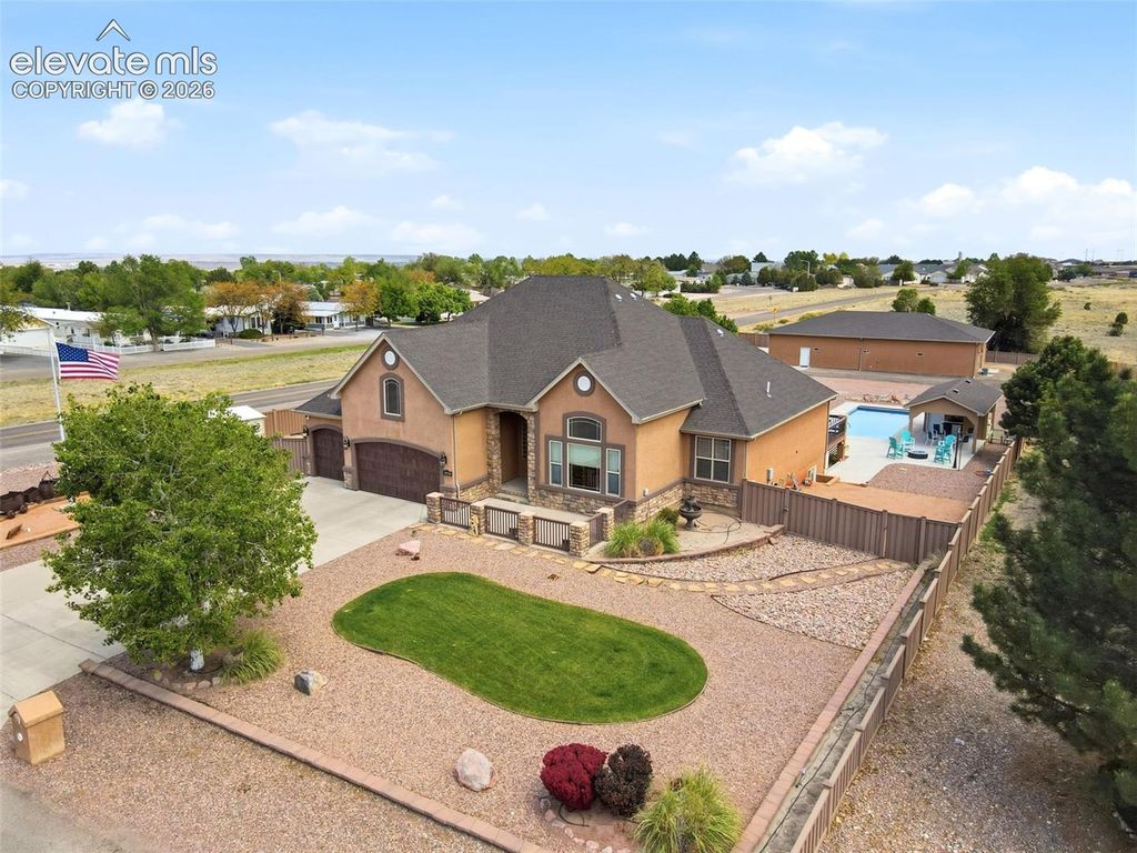 1024 S Greenbrier Drive, Pueblo West, CO 81007 — photo 2