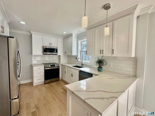 123 East Avenue, New Canaan, CT 06840