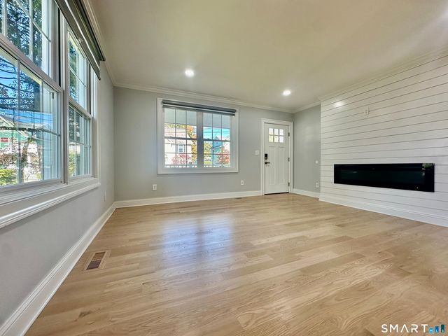 123 East Avenue, New Canaan, CT 06840