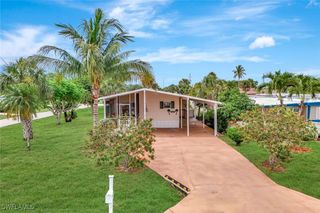 524 Menton LN, Naples, FL 34112