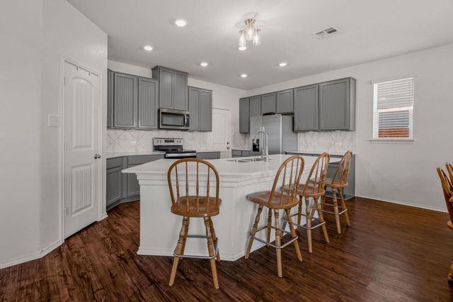 220 Saranac DR, Elgin, TX 78621