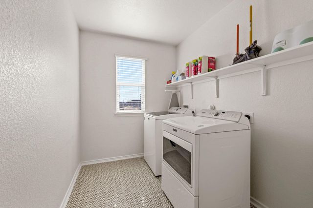 220 Saranac DR, Elgin, TX 78621