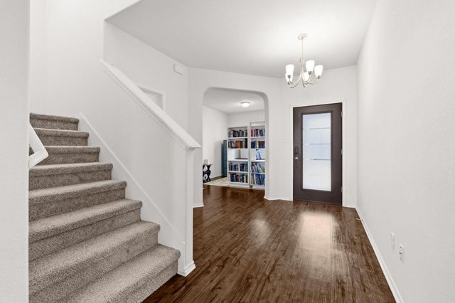 220 Saranac DR, Elgin, TX 78621