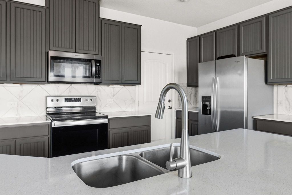 220 Saranac DR, Elgin, TX 78621