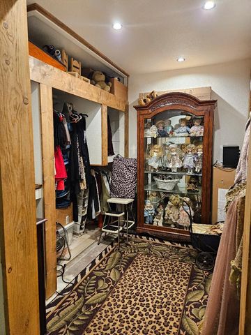 653 Center St, Princeton, CA 95970