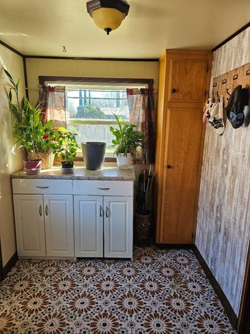 653 Center St, Princeton, CA 95970