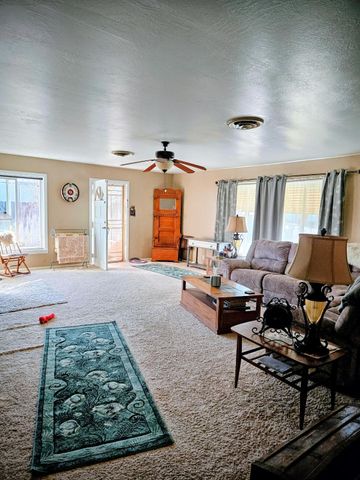 653 Center St, Princeton, CA 95970