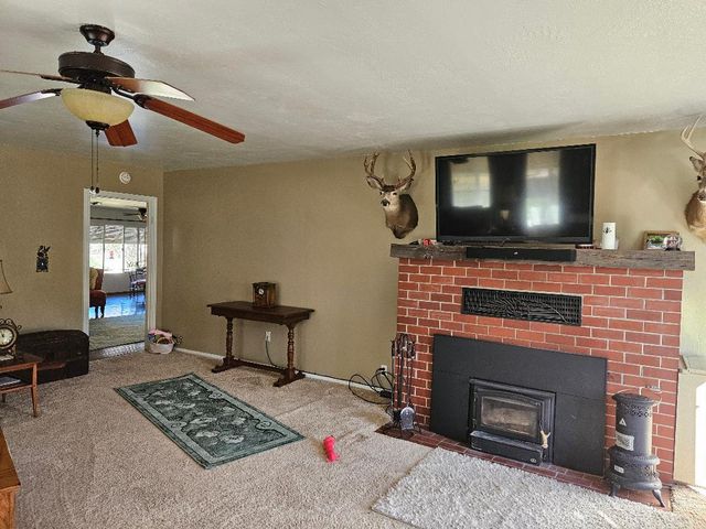 653 Center St, Princeton, CA 95970