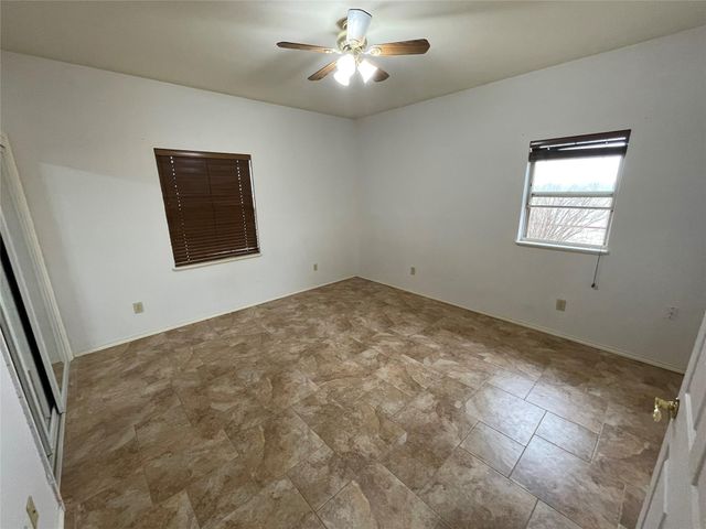 10106 Schmidt LN, Manor, TX 78653