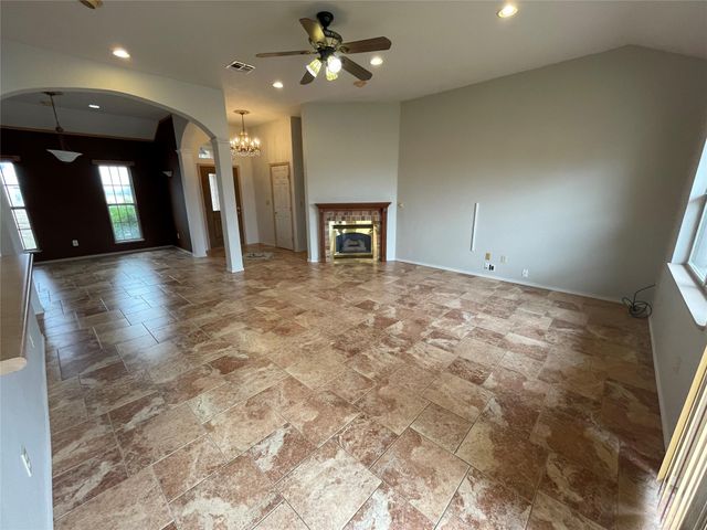 10106 Schmidt LN, Manor, TX 78653