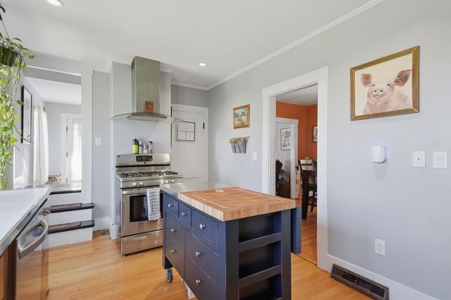 3 Maple Avenue, Hudson, NH 03051