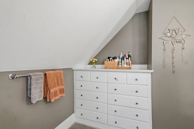 3 Maple Avenue, Hudson, NH 03051