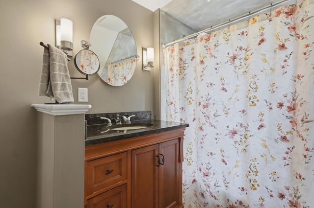 3 Maple Avenue, Hudson, NH 03051