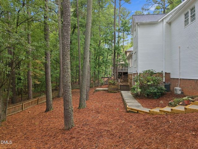 5601 N Hawthorne Way, Raleigh, NC 27613