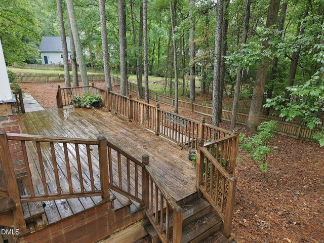 5601 N Hawthorne Way, Raleigh, NC 27613