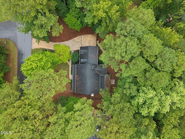 5601 N Hawthorne Way, Raleigh, NC 27613