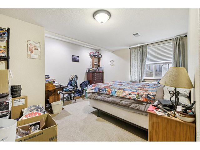 317 Kirkland Ln, Johnstown, CO 80534