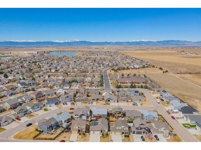 317 Kirkland Ln, Johnstown, CO 80534