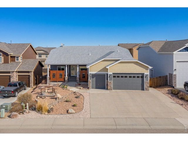 317 Kirkland Ln, Johnstown, CO 80534