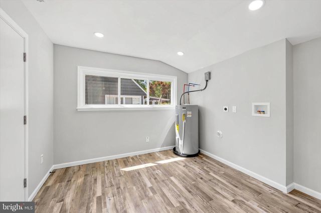 101 KINGWOOD LN, Levittown, PA 19055