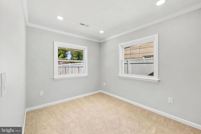 101 KINGWOOD LN, Levittown, PA 19055