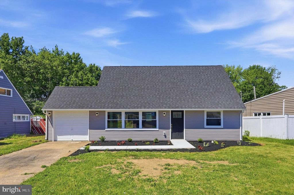 101 KINGWOOD LN, Levittown, PA 19055