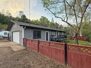 2098 El Reno Lane, Redding, CA 96001