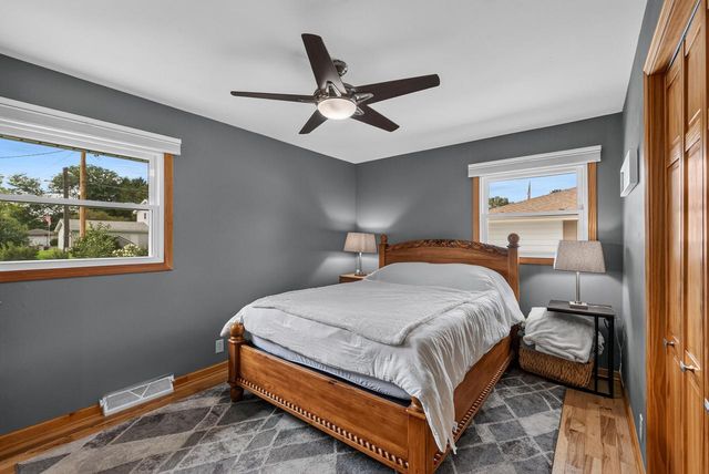 W243N6591 Westhaven DRIVE, Sussex, WI 53089